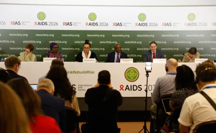 Irmãos Brant - Infecções e mortes por HIV caem, mas falta de recursos ameaça avanços