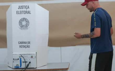 Irmãos Brant - Antes da urna, papel e caneta: prepare sua colinha para votar