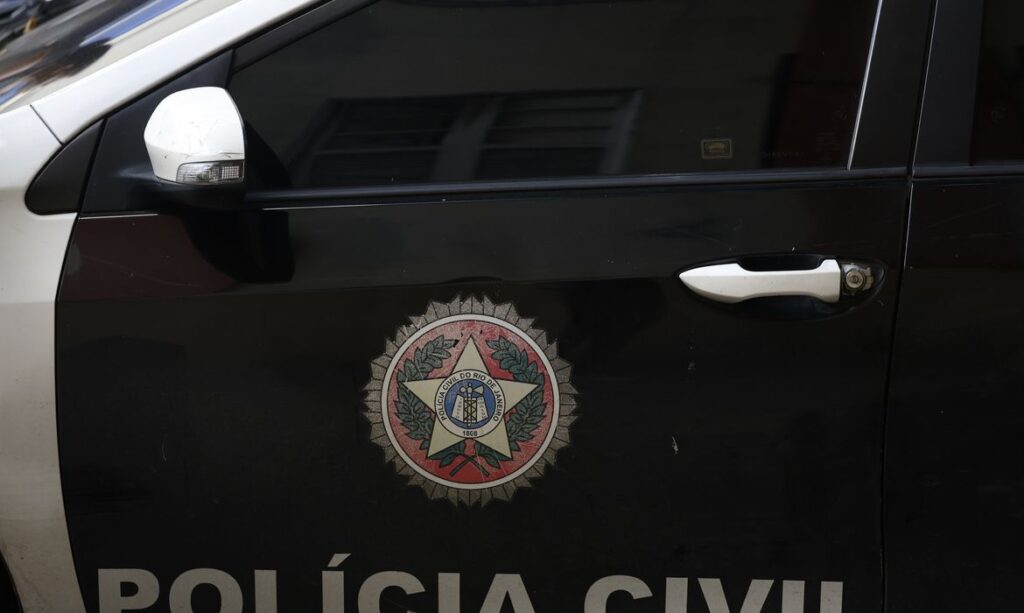 Polícia investiga ligação de policiais com facção criminosa