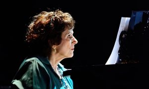 Pianista Estela Caldi apresenta projeto “Schubertíade” na Rádio MEC