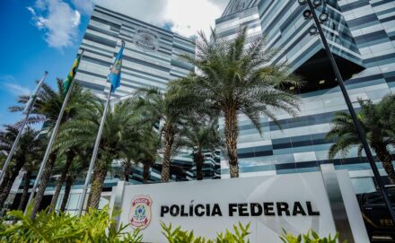 Irmãos Brant - PF pede prorrogação de inquérito sobre financiamento do Dark Horse