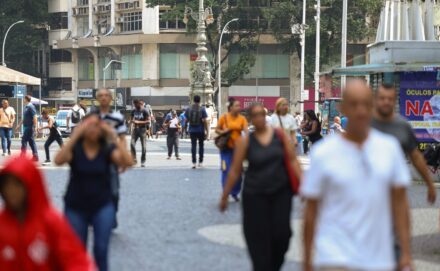 Irmãos Brant - Sociedade civil apresenta propostas aos candidatos à Presidência